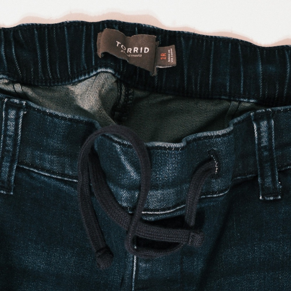 Torrid Jeans Womens 18W Blue Drawstring Weekend Boyfriend Plus Size 1 - Picture 3 of 13